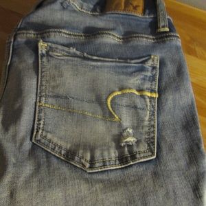 SUPER, SUPER COMFY CUTE JEANS..